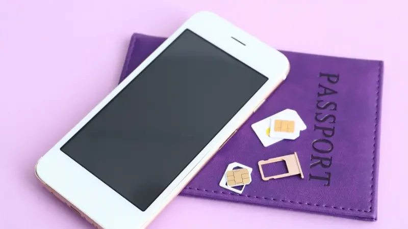 sim mobili straniere