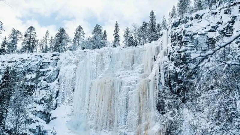 cascate ghiacciate di Korouoma