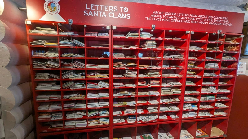 lettere santa claus postal office